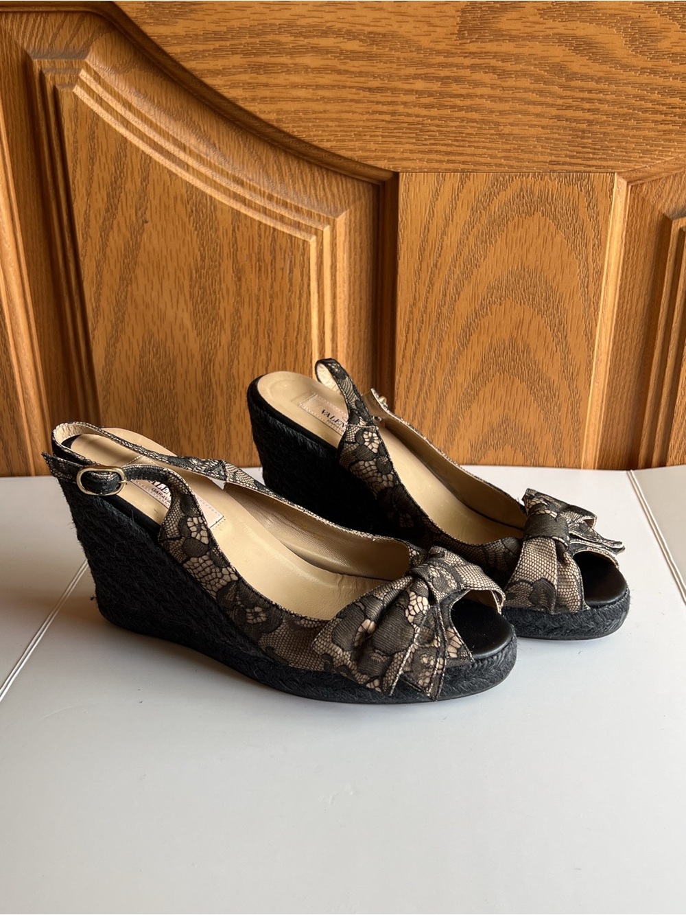 Valentino Garavani Floral Lace Wedges EU 37 Bow Espadrille Resort Designer Luxe